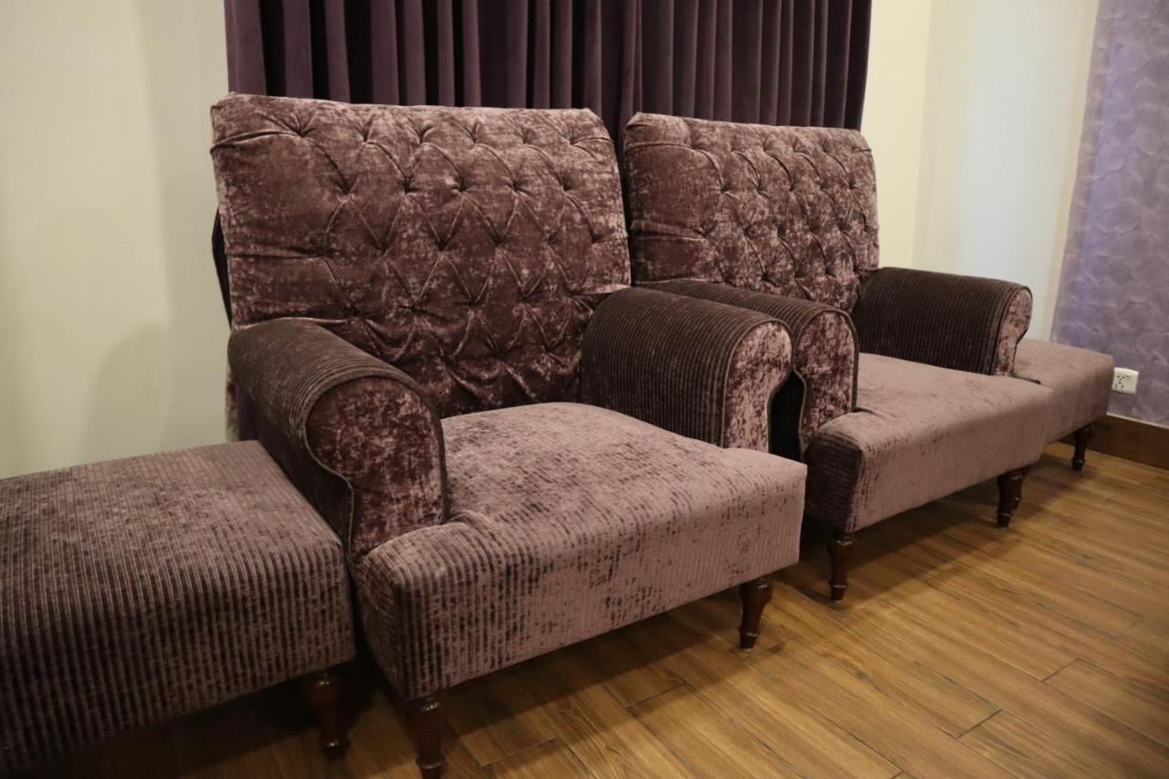 Hayyat Luxury Hotel Suites Lahore Exterior photo